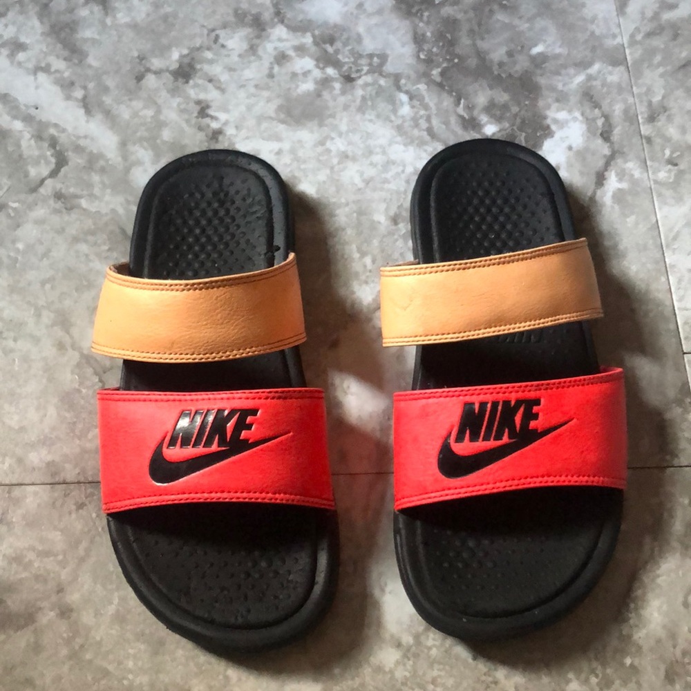 nike sandals .